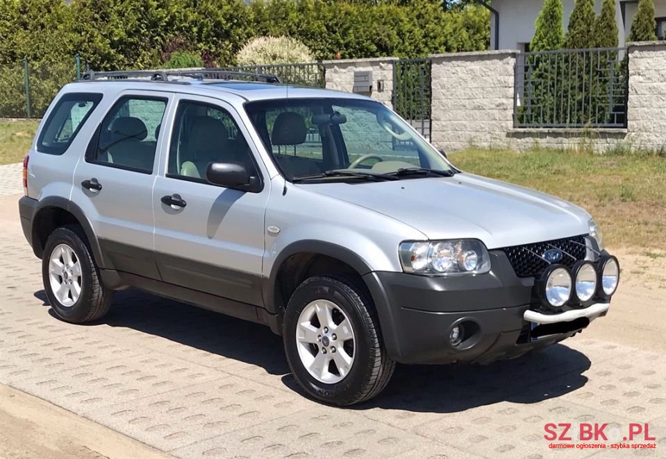 2006' Ford Maverick photo #2