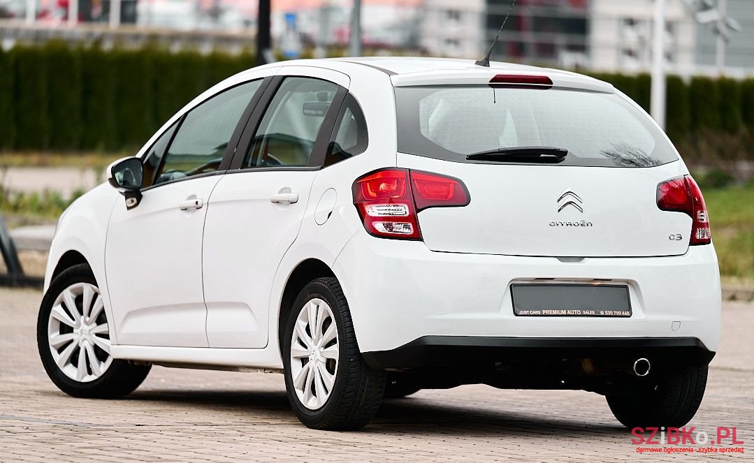 2011' Citroen C3 photo #2