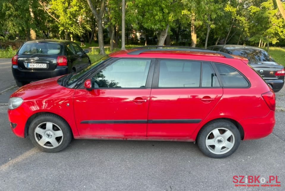 2013' Skoda Fabia photo #1