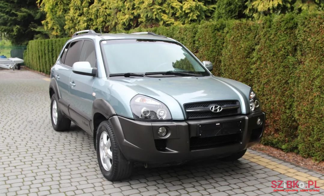 2005' Hyundai Tucson photo #2