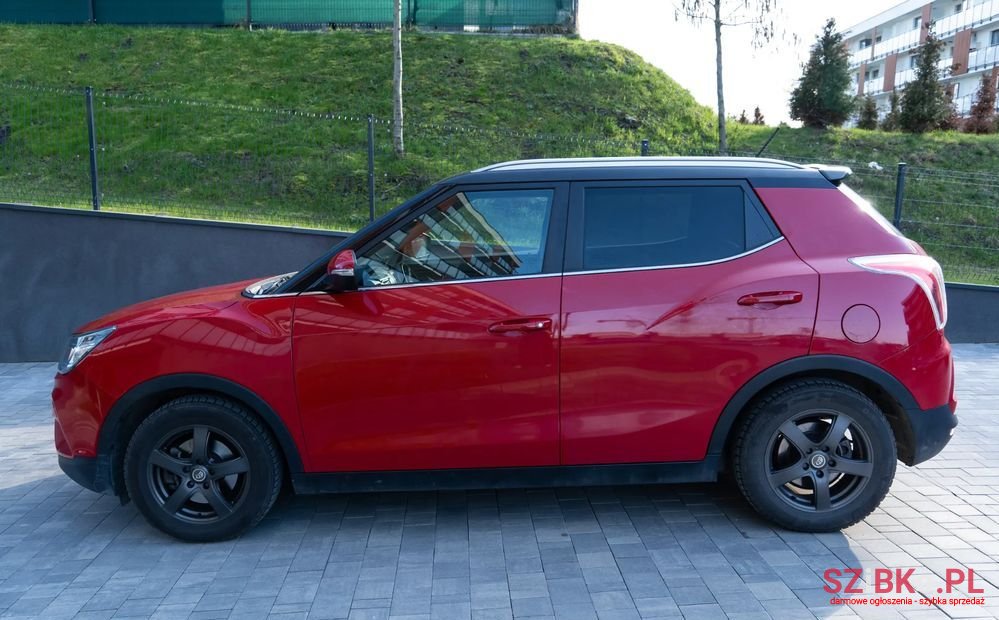 2015' SsangYong Tivoli 1.6 Active photo #4