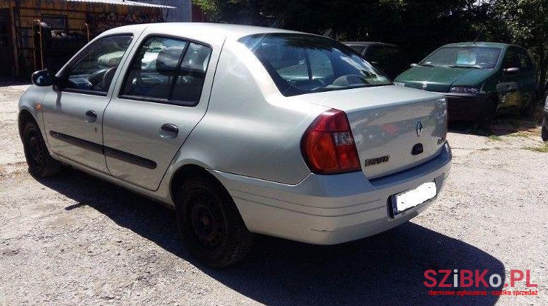 2001' Renault Thalia photo #2