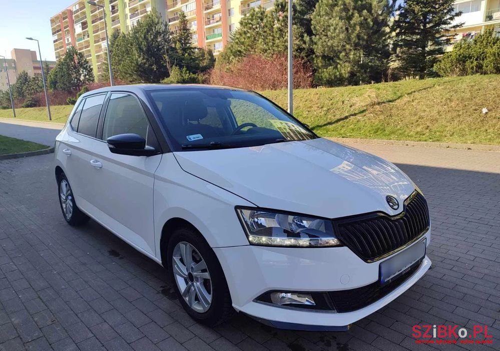 2018' Skoda Fabia 1.0 Ambition photo #1