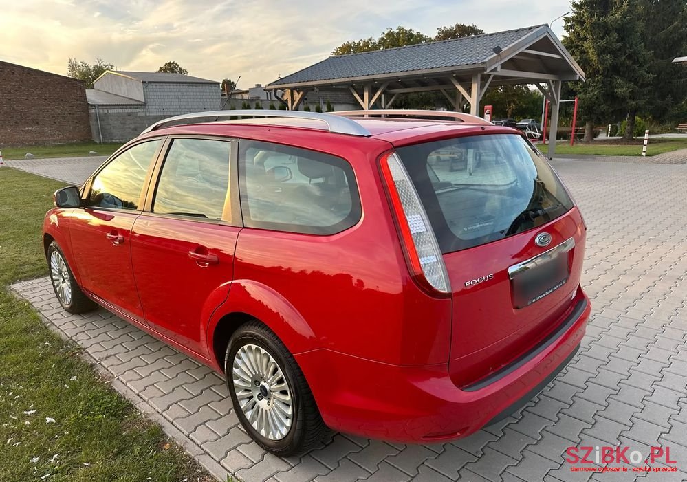 2008' Ford Focus photo #3