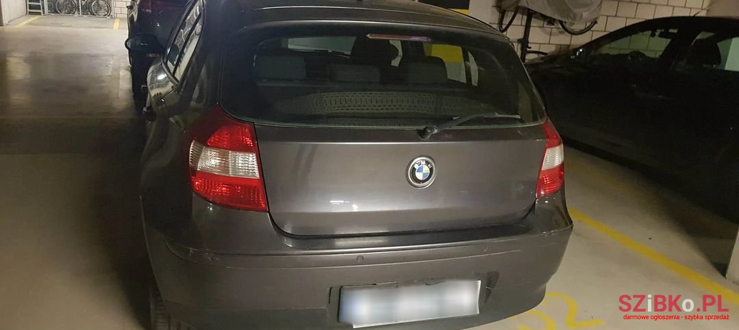 2005' BMW 1 Series photo #3