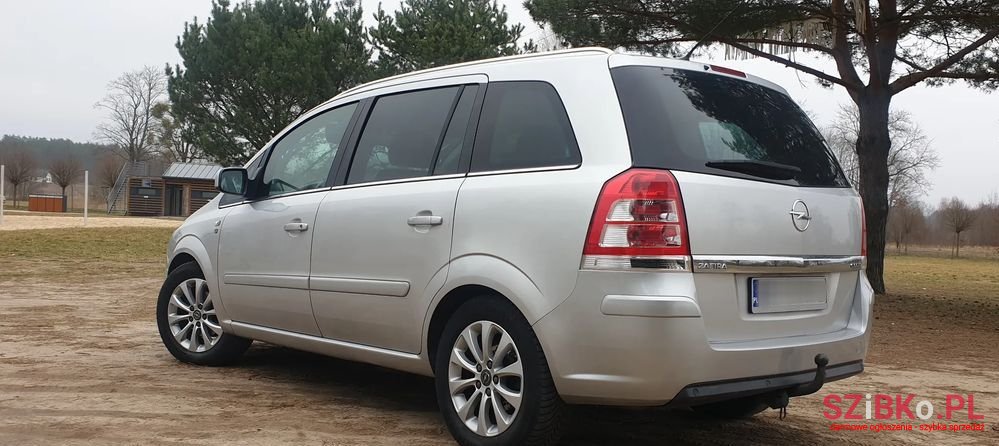 2010' Opel Zafira 1.6 photo #4