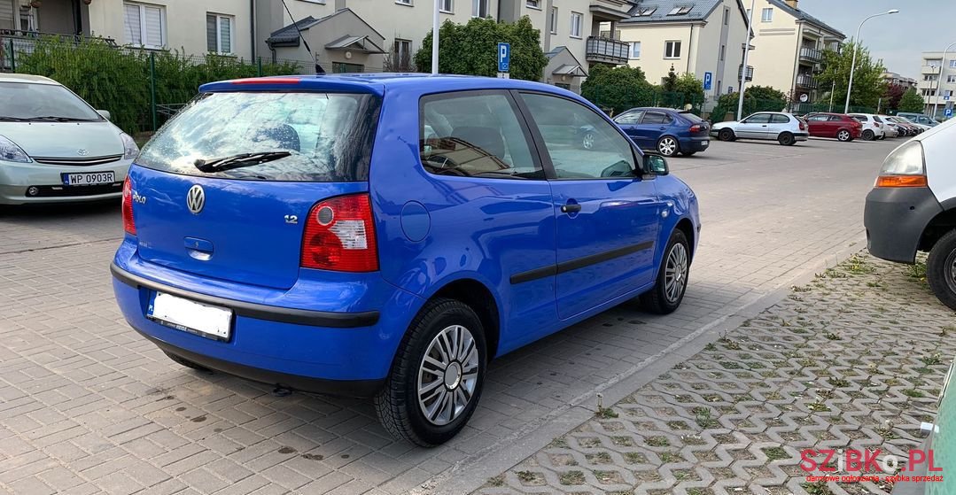2002' Volkswagen Polo photo #4