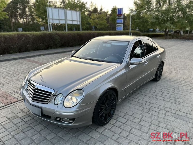 2007' Mercedes-Benz E-Class 280 photo #1