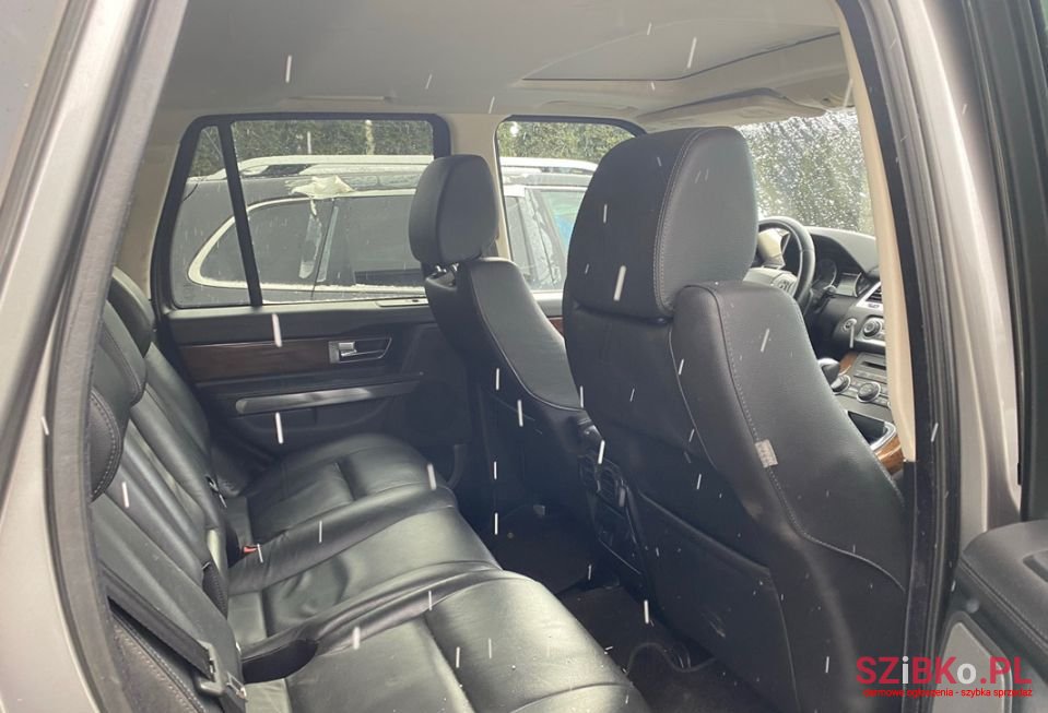 2011' Land Rover Range Rover Sport photo #5