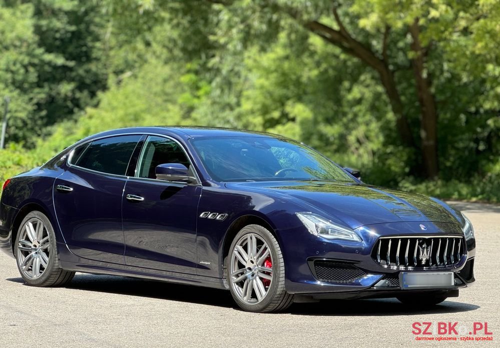 2018' Maserati Quattroporte Diesel Gransport photo #4