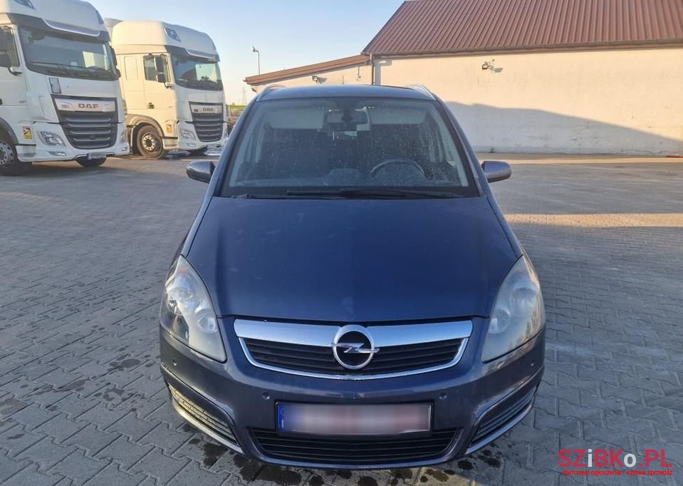 2007' Opel Zafira photo #4