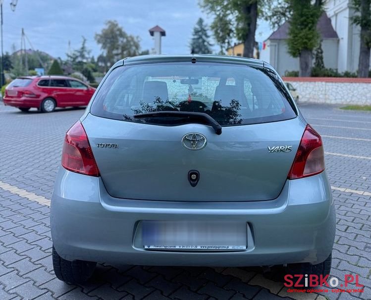 2007' Toyota Yaris 1.0 Luna A/C photo #6