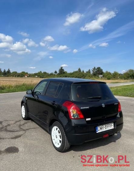 2009' Suzuki Swift photo #6