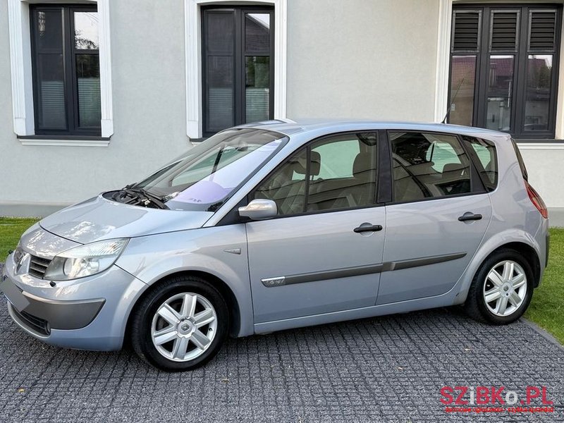 2004' Renault Scenic photo #2