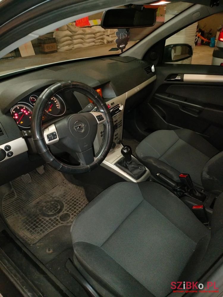 2007' Opel Astra photo #6