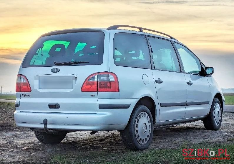 2002' Ford Galaxy photo #3