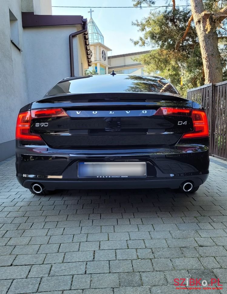 2017' Volvo S90 D4 Momentum photo #5