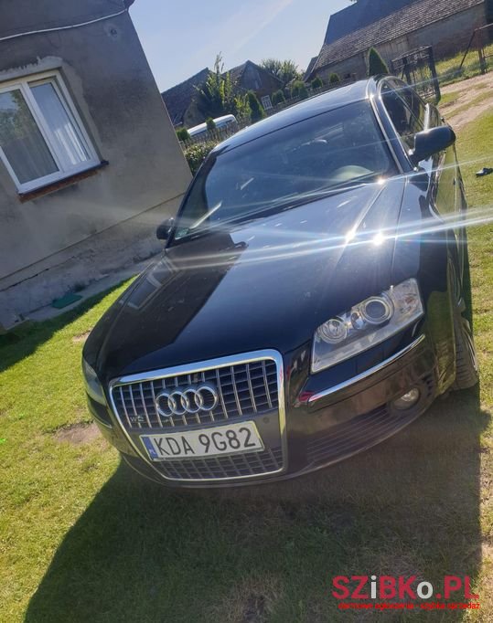 2004' Audi A8 photo #1