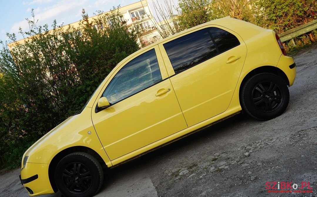 2006' Skoda Fabia photo #2