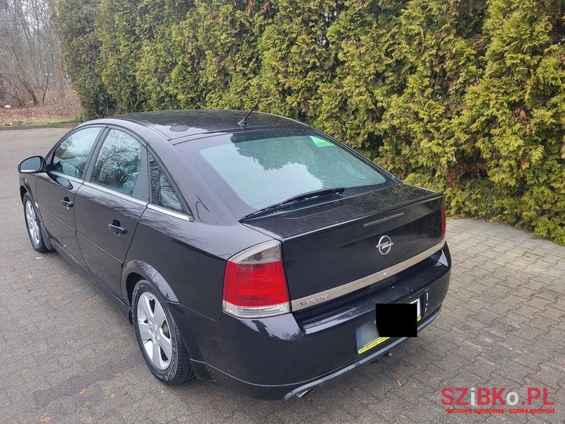 2004' Opel Vectra 2.2 Dti Comfort photo #3