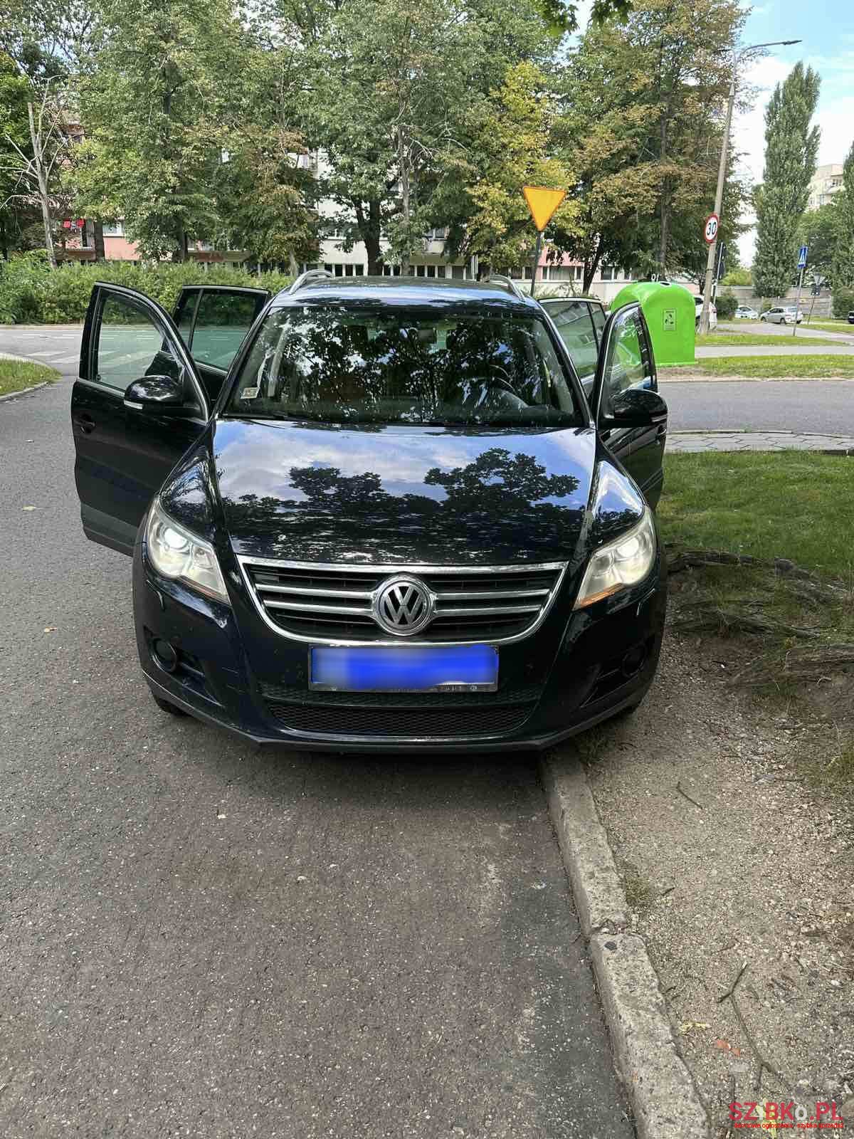 2008' Volkswagen Tiguan photo #4