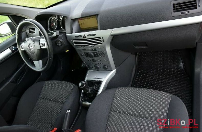 2007' Opel Astra photo #5
