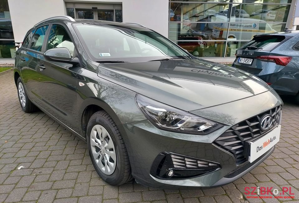 2021' Hyundai i30 photo #2