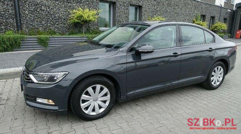 2015' Volkswagen Passat photo #1