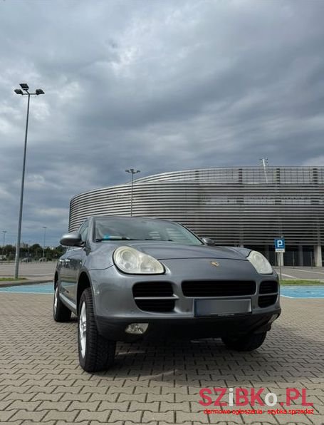 2003' Porsche Cayenne photo #1