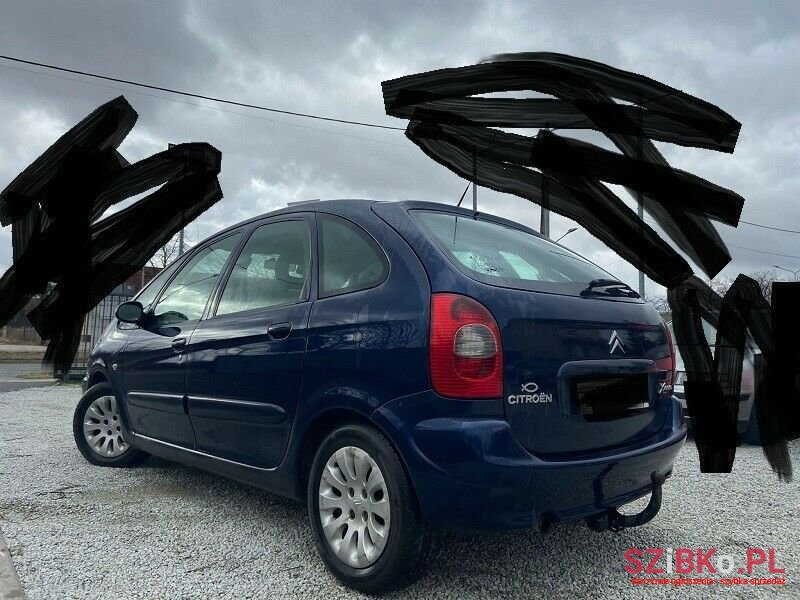 2003' Citroen Xsara Picasso photo #2