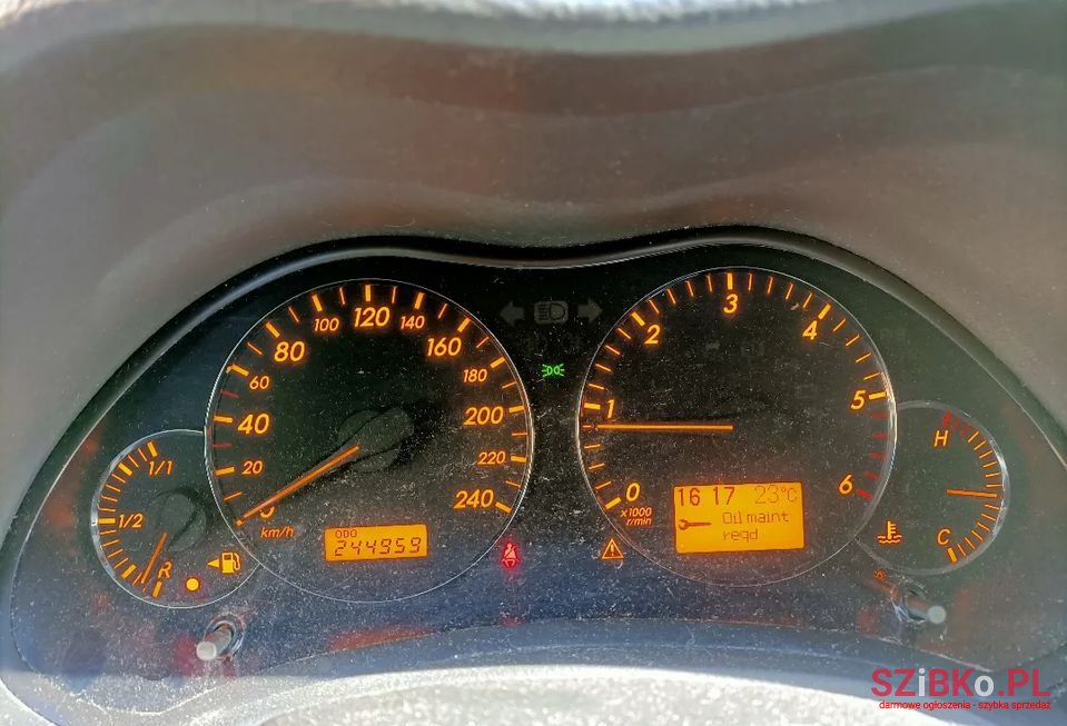 2007' Toyota Avensis photo #3