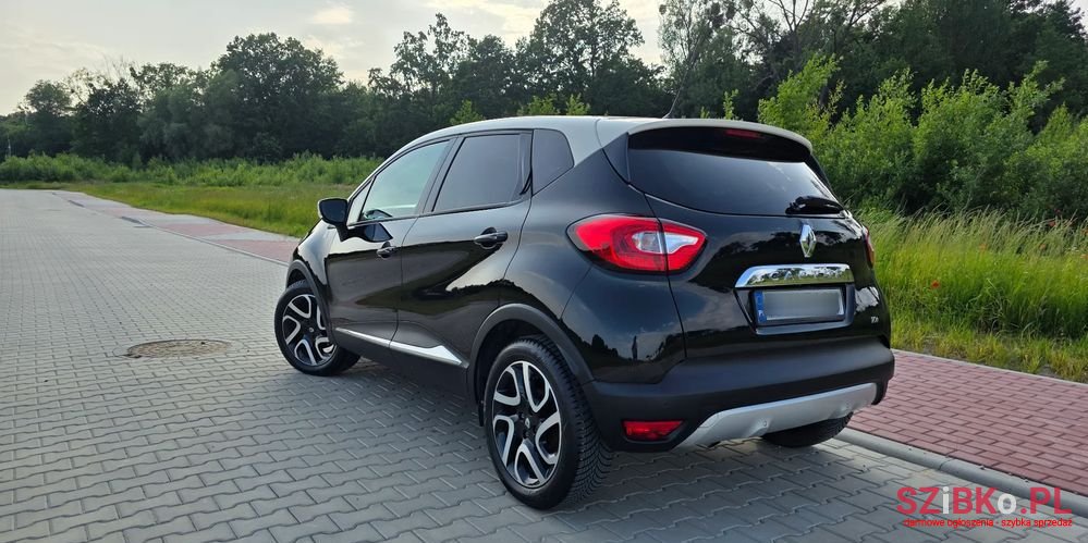 2015' Renault Captur photo #5