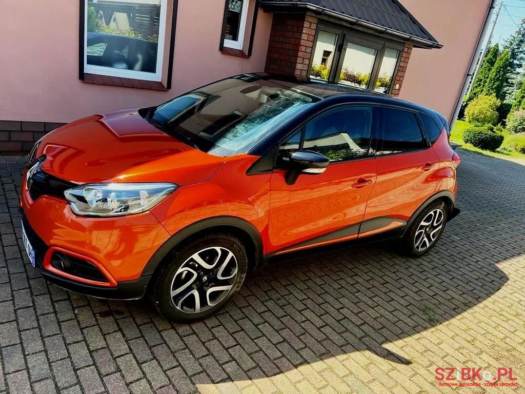 2015' Renault Captur photo #2