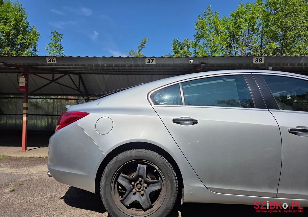 2009' Opel Insignia 2.0 T Cosmo 4X4 photo #5