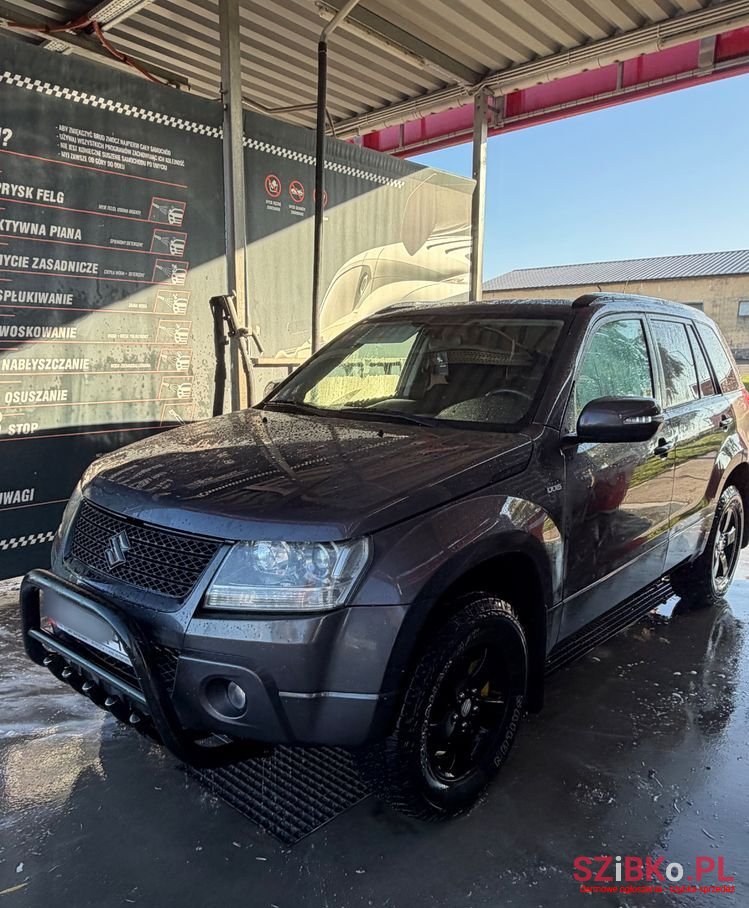 2012' Suzuki Grand Vitara photo #2