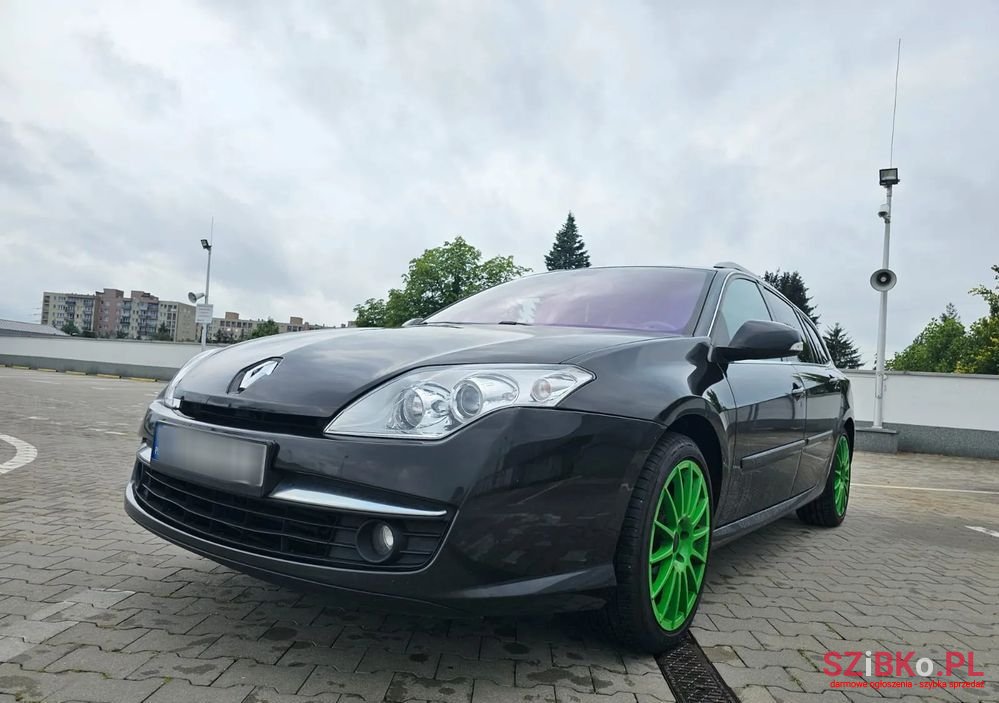 2008' Renault Laguna photo #1