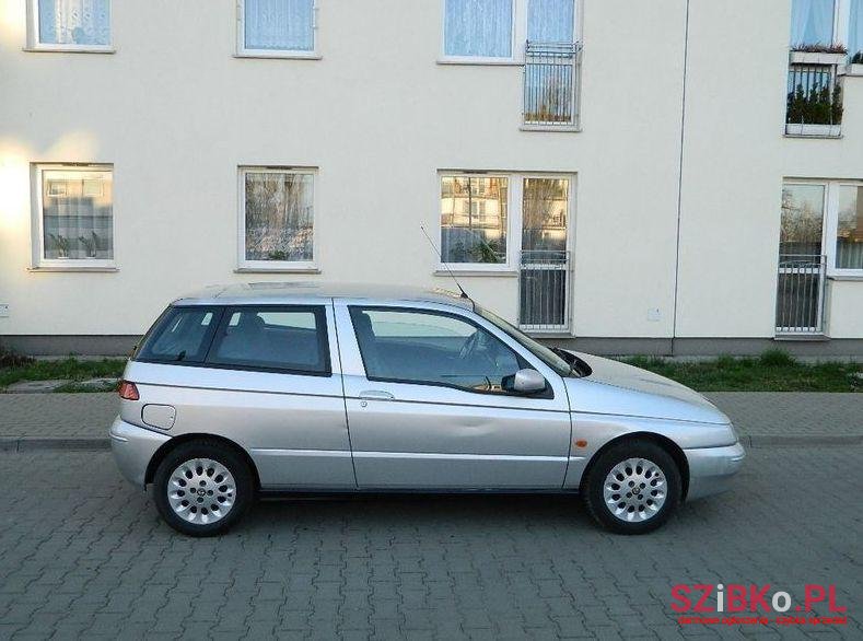 2000' Alfa Romeo 145 photo #1