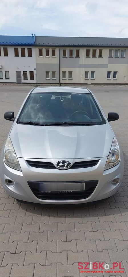 2010' Hyundai i20 photo #2