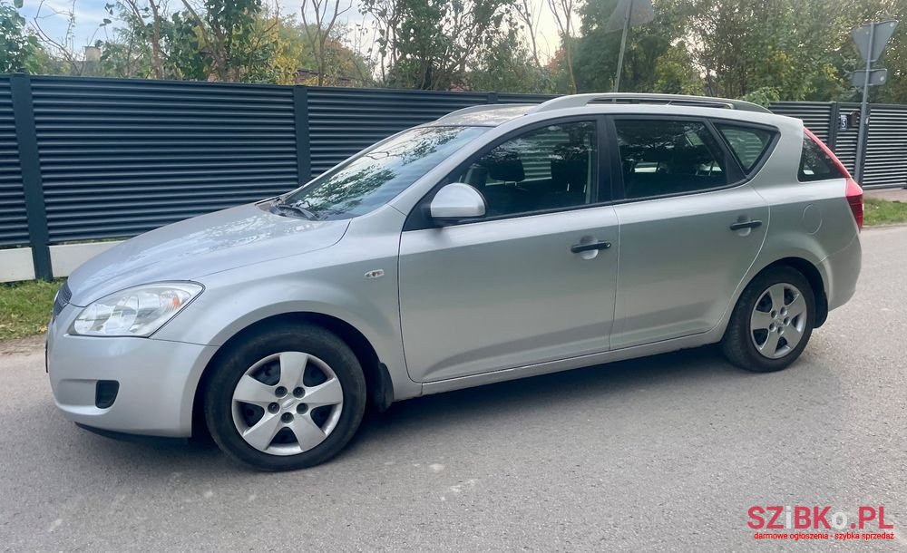 2009' Kia Ceed photo #2