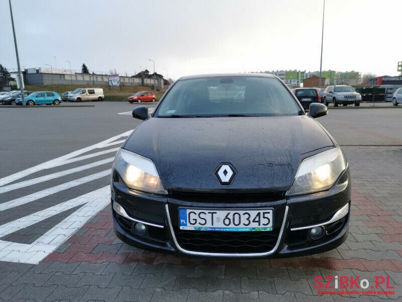 2013' Renault Laguna photo #6