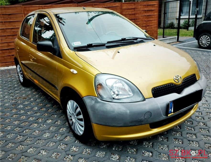 2000' Toyota Yaris photo #2