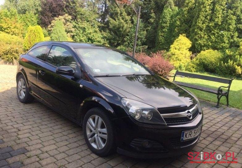 2008' Opel Astra photo #1