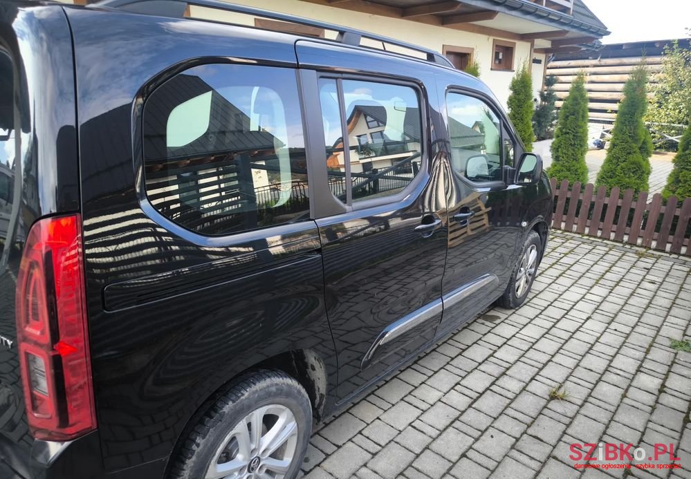 2020' Toyota ProAce City Verso photo #2