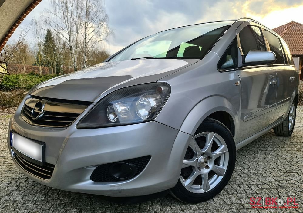 2009' Opel Zafira 1.8 Cosmo photo #5