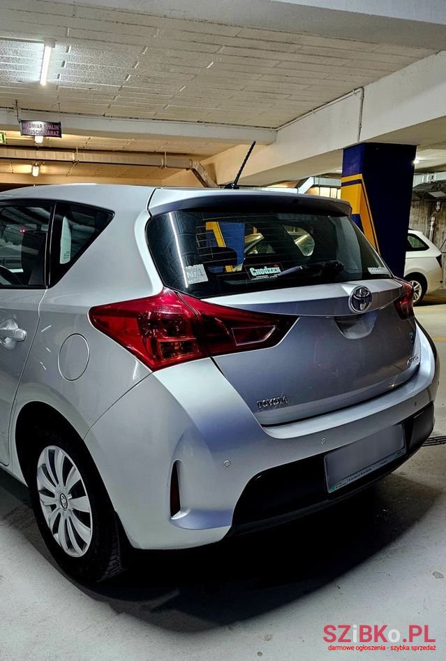 2015' Toyota Auris 1.33 Vvt-I Life photo #6