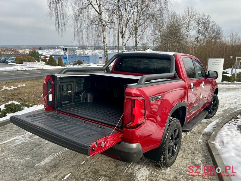 2024' Volkswagen Amarok photo #4