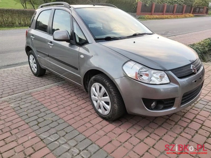 2008' Suzuki SX4 photo #3