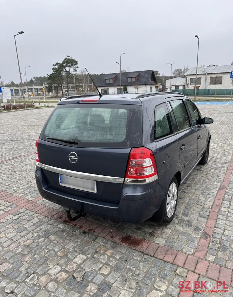 2009' Opel Zafira photo #6