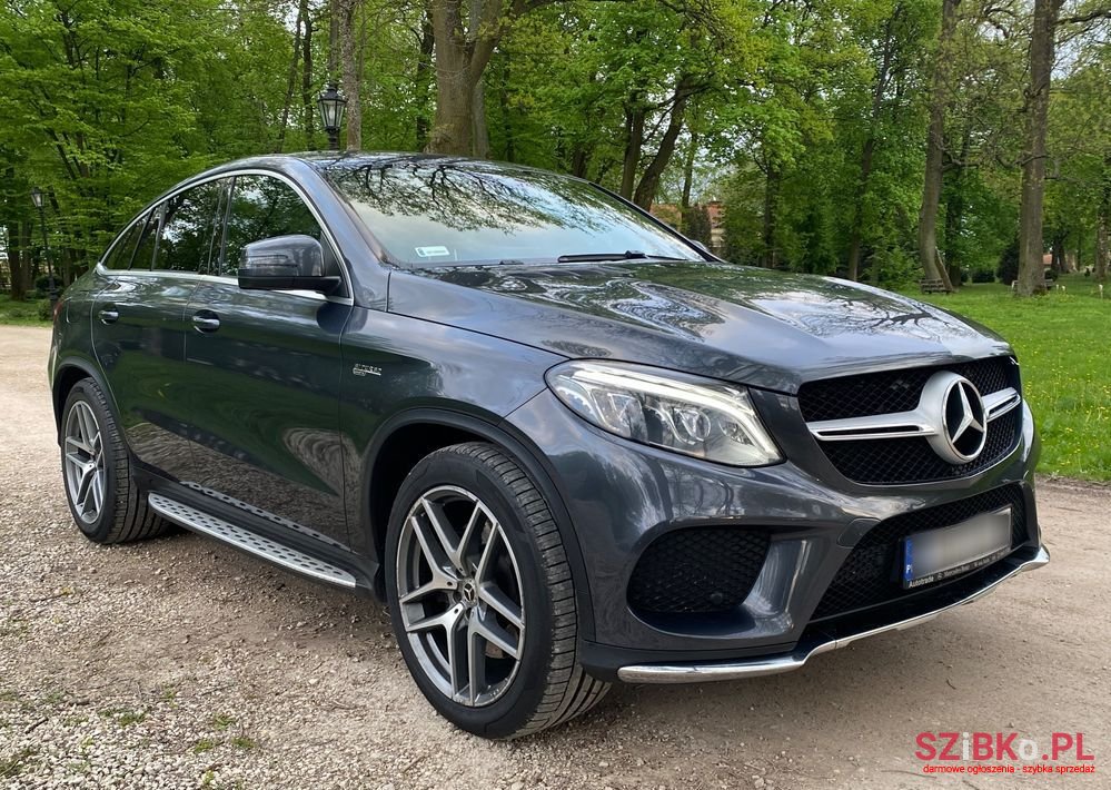 2016' Mercedes-Benz GLE 400 4-Matic photo #2