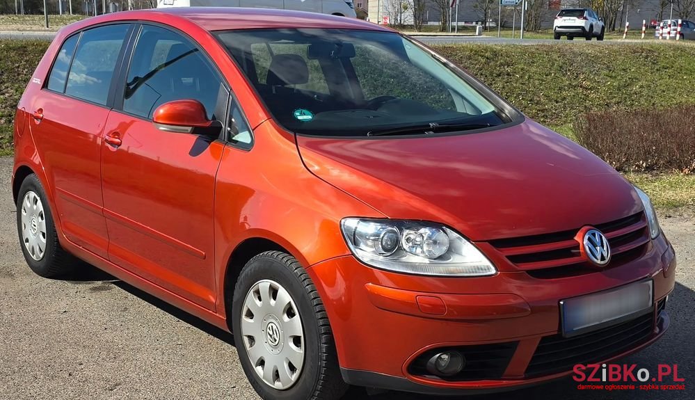 2006' Volkswagen Golf Plus 1.9 Tdi Dsg Goal photo #1